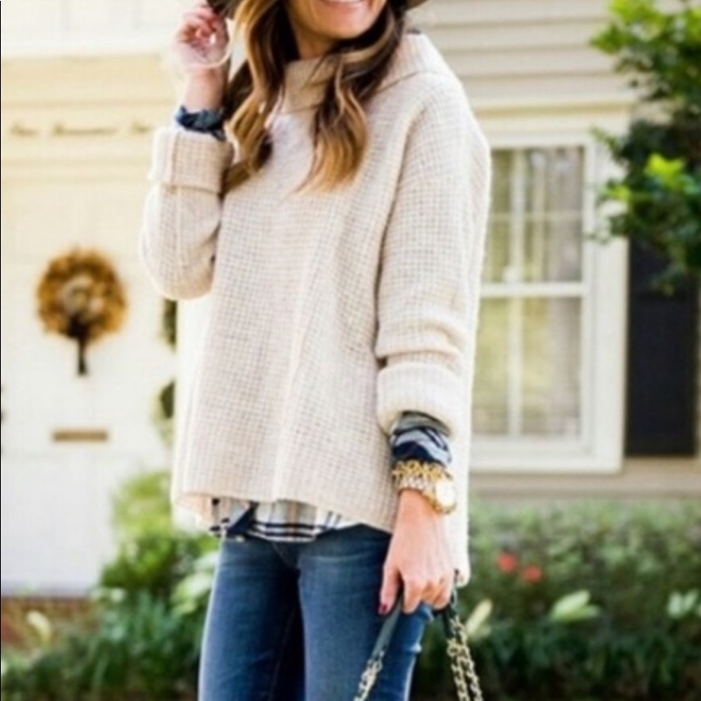 Free People Women’s sweater